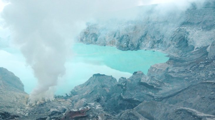 volcano ijen Experience the Best of Bali and Java with Our Amazing Holiday Packages
