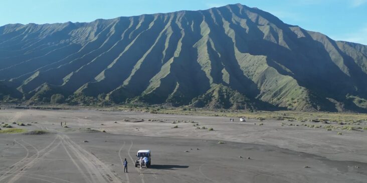 bromo sea sand trip Experience the Best of Bali and Java with Our Amazing Holiday Packages