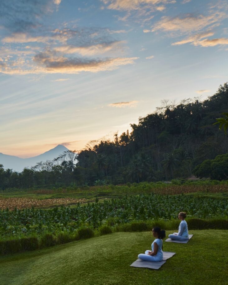 Yoga activity with the scenery