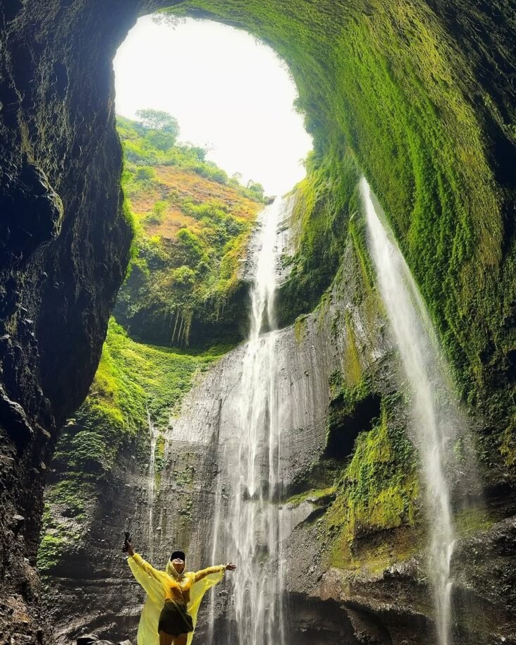 exploring the wonders of Mount Bromo 11