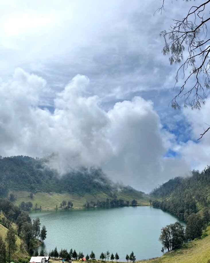 exploring the wonders of Mount Bromo 10